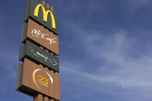 Акционер McDonald’s призвал сеть отказаться от мяса свиней, выращенных «негуманно»