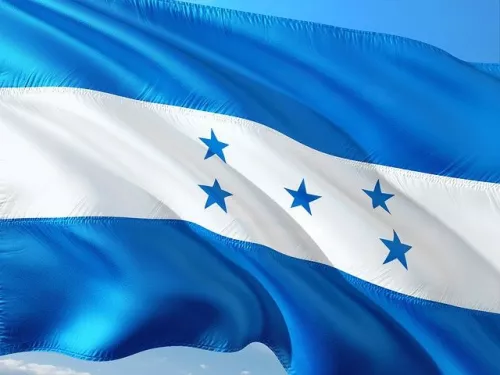 Президент Гондураса хочет пересмотреть торговое соглашение с США