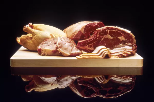 В Ес растут цены на мясо и прогнозируется снижение потребления говядины и мяса птицы