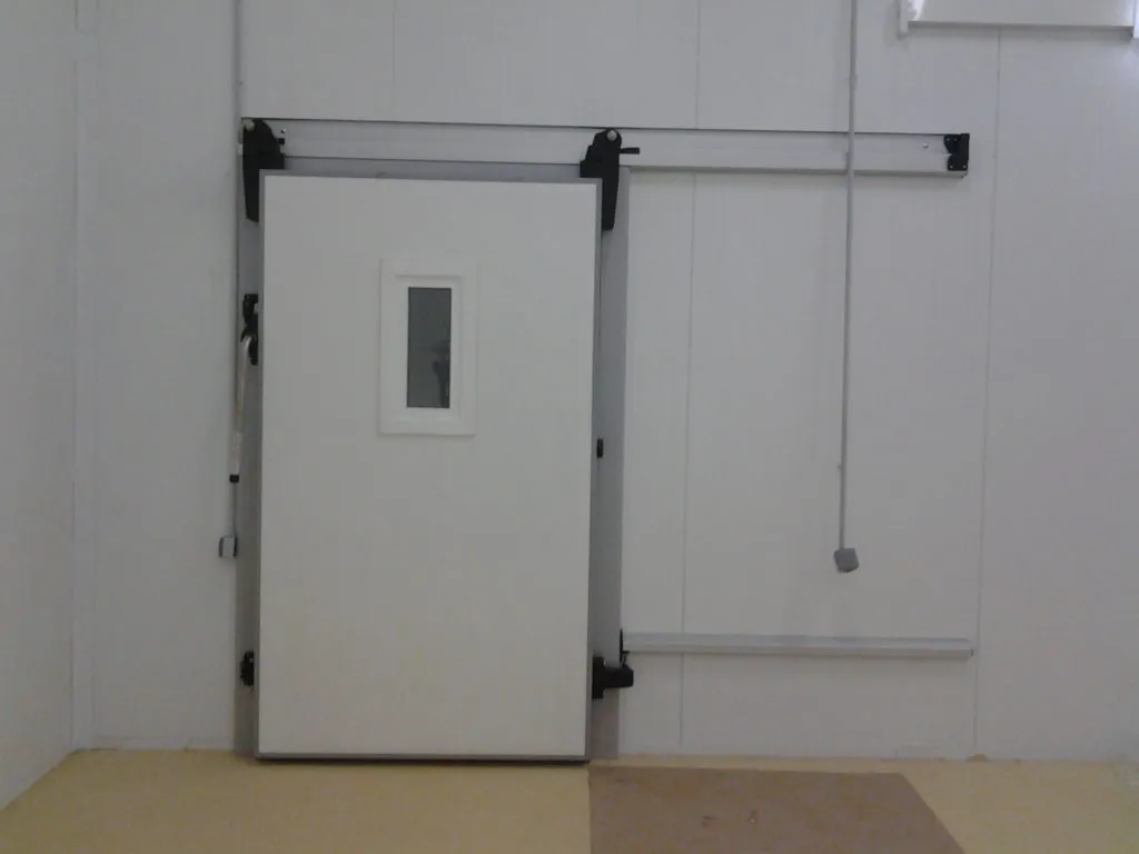 фотография продукта Откатные двери для холодильных камер