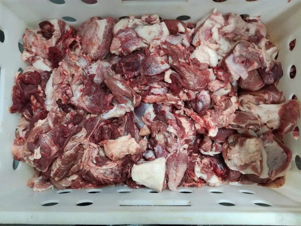 Фотография продукта Мясо голов свиных 80/20