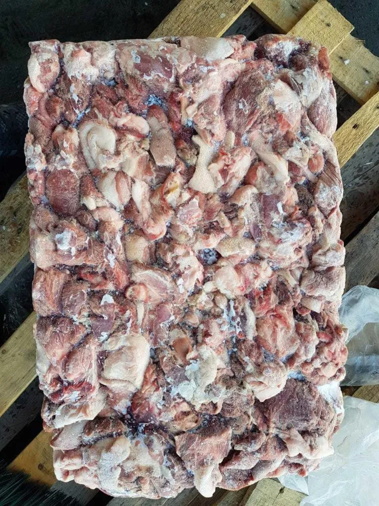 Фотография продукта Мясо(Тримминг) свиных голов 80/20 