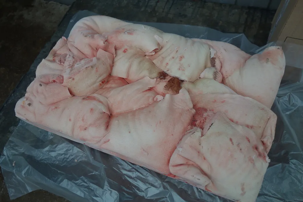 фотография продукта Щека щековина свиная баки на шкуре
