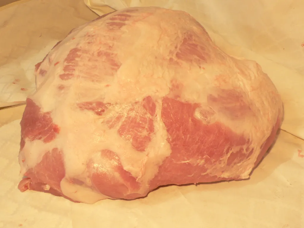 Фотография продукта свиной окорок б/к (инд. упак., коробка)