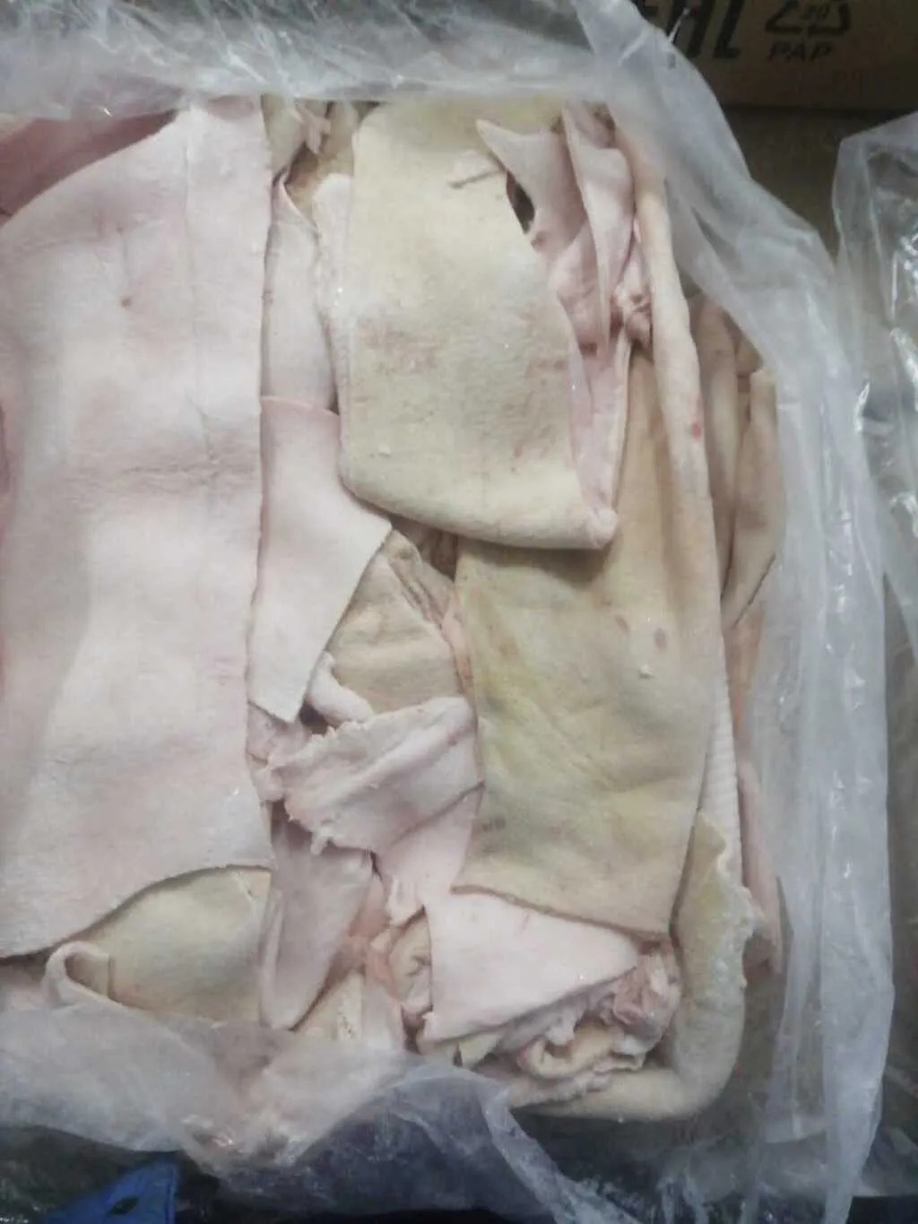 Фотография продукта Шкура свиная вафля 15  тонн