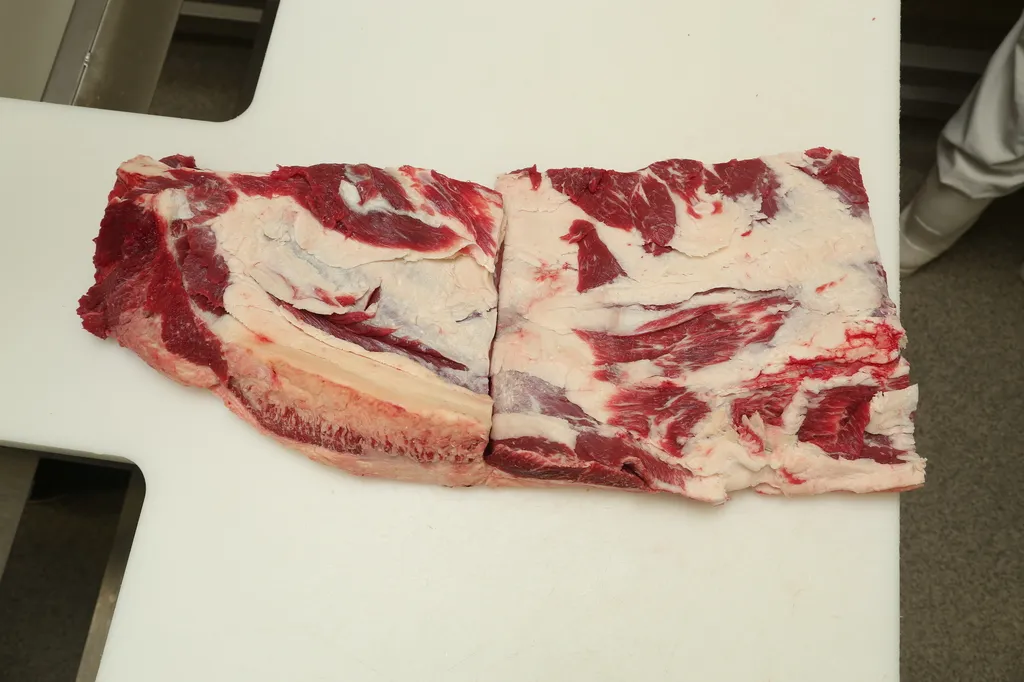 мясо говядины, без кости, вакуум, халал в Казахстане 2
