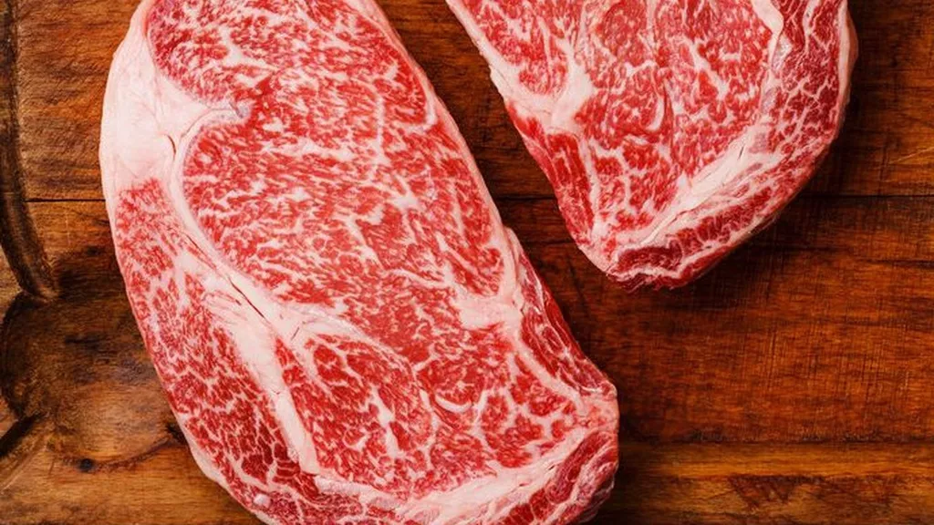 Фотография продукта Мраморное мясо, быки, полутуши