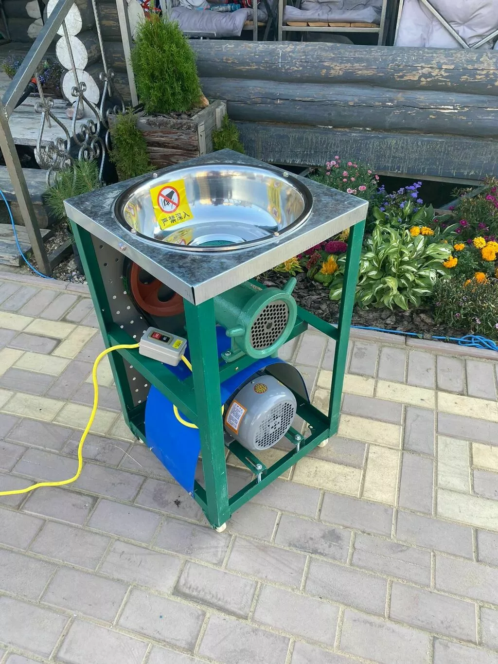 Фотография продукта Мощная мясорубка дробилка кости 600 кг/ч