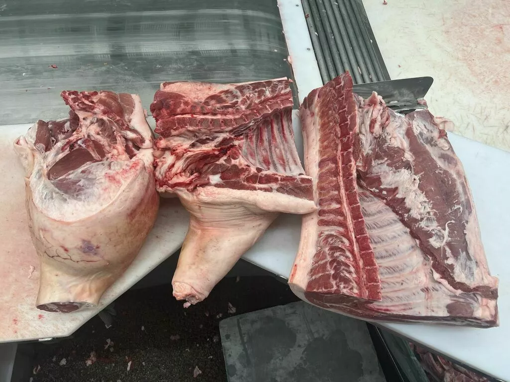 Фотография продукта Полутуши в разрубе 