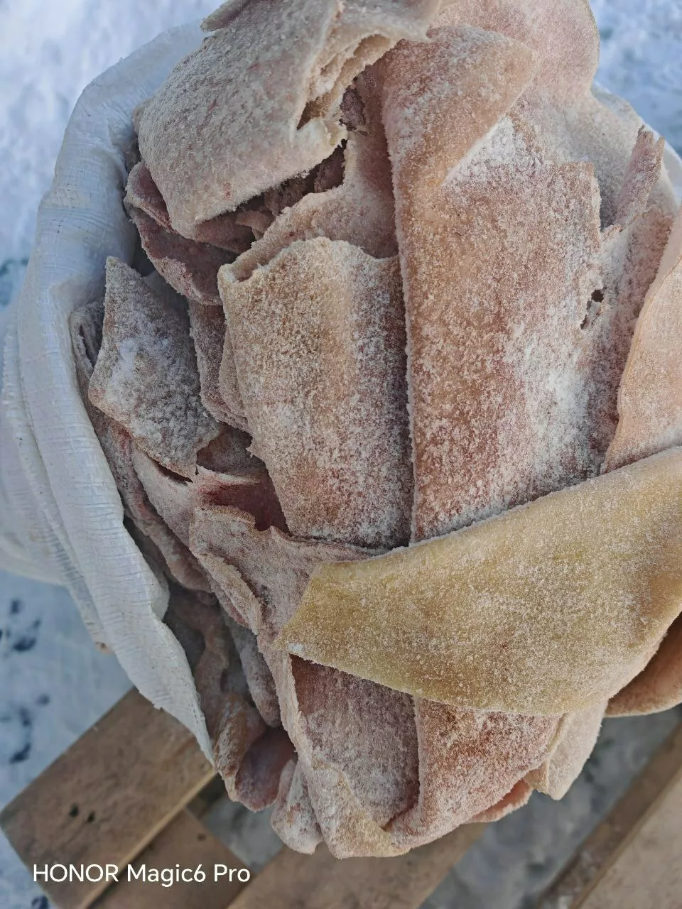 фотография продукта Шкурка свиная деревенский опал