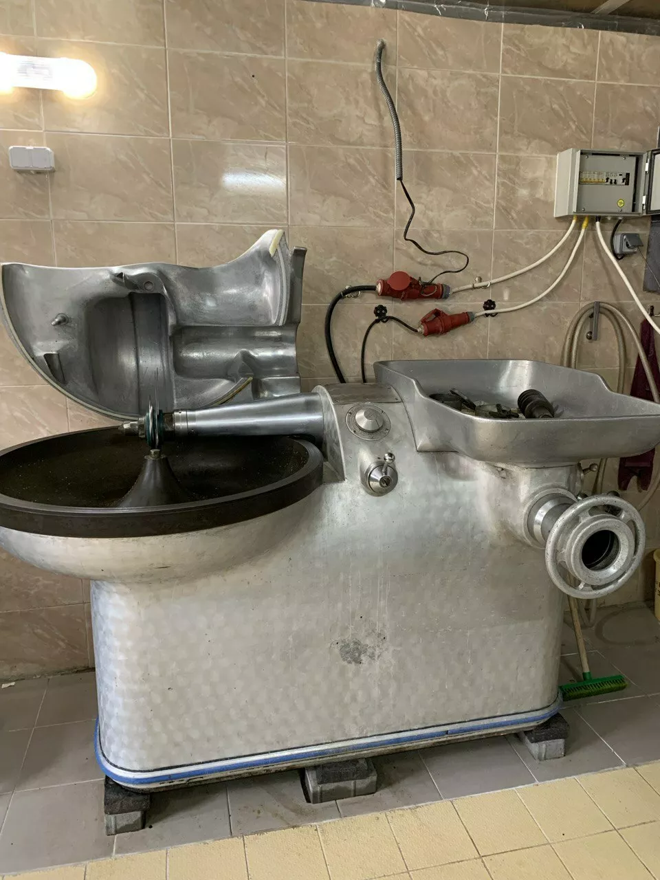 Фотография продукта Оборудование для колбасного цеха. идеал