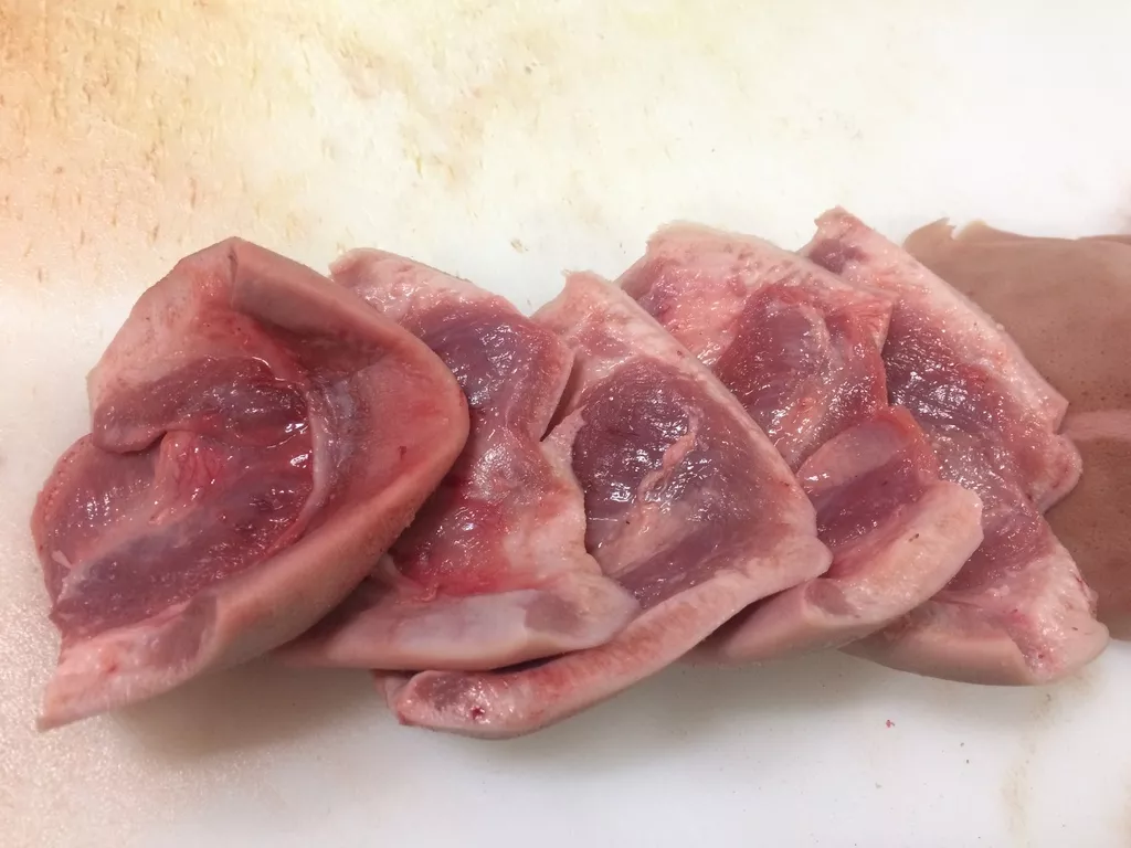Фотография продукта Губы свиные очищеные 