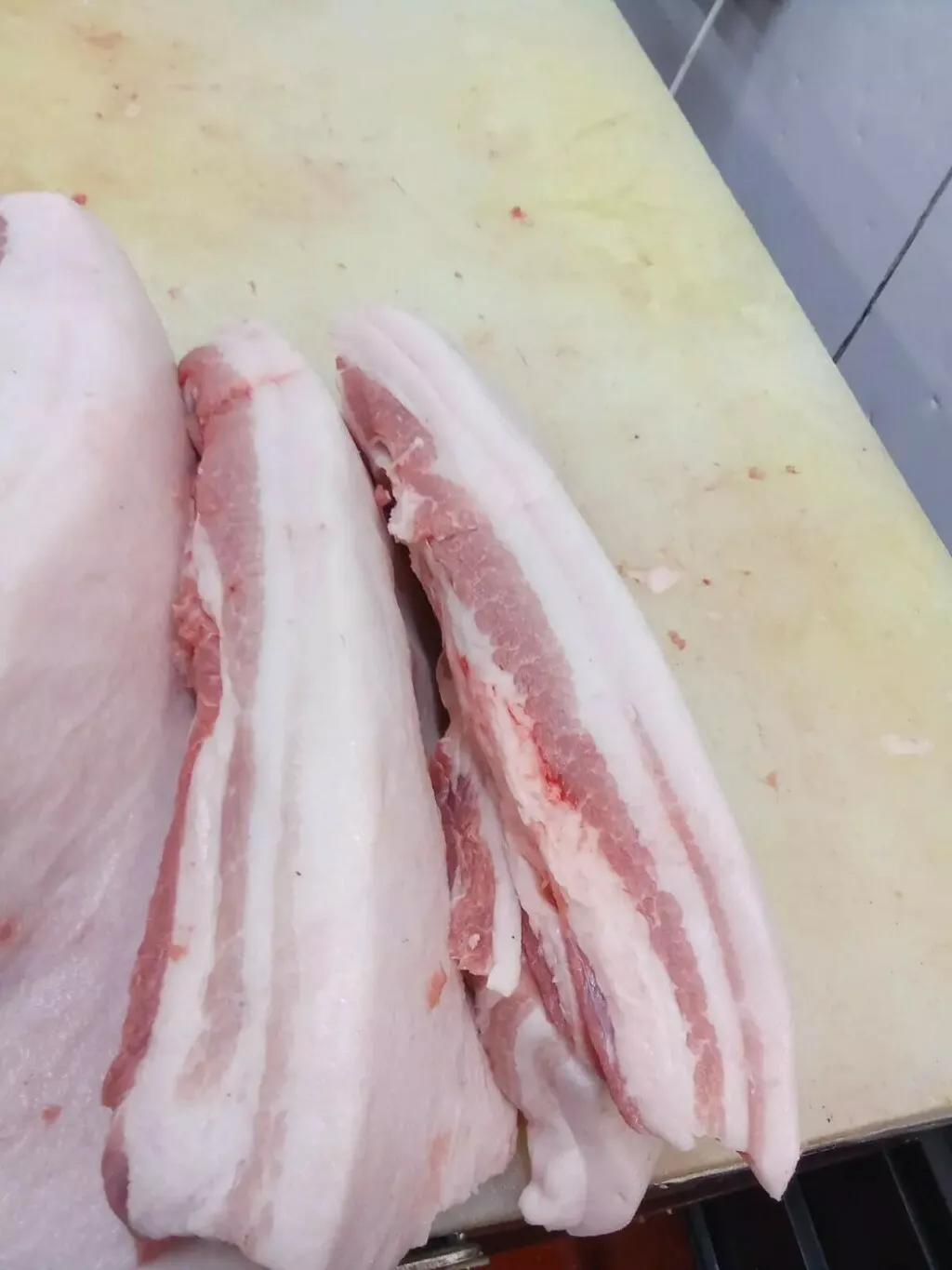 фотография продукта Свинина полужирная 50/50