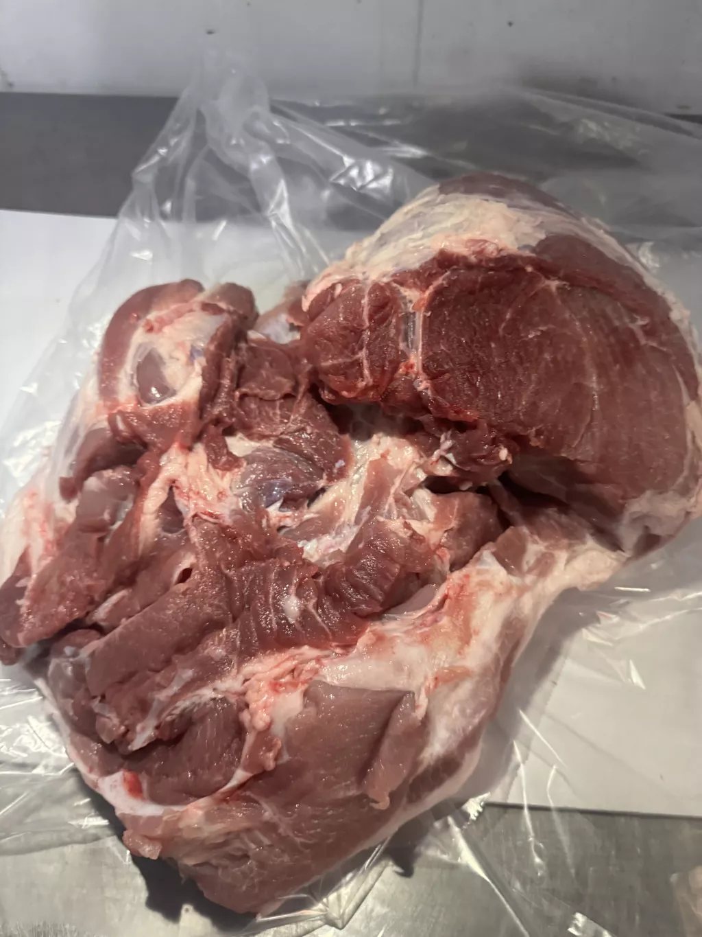 Фотография продукта Окорок свиной б/к от производителя