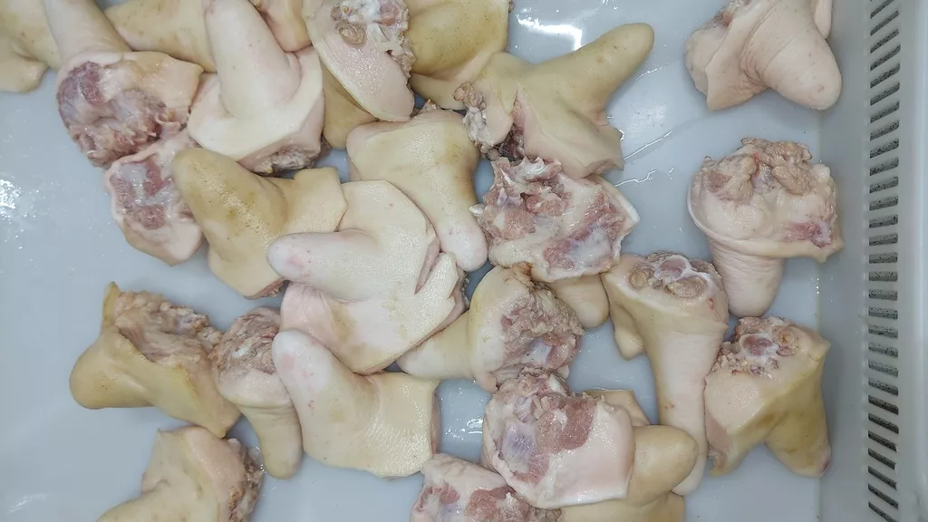 фотография продукта Свиные хвосты